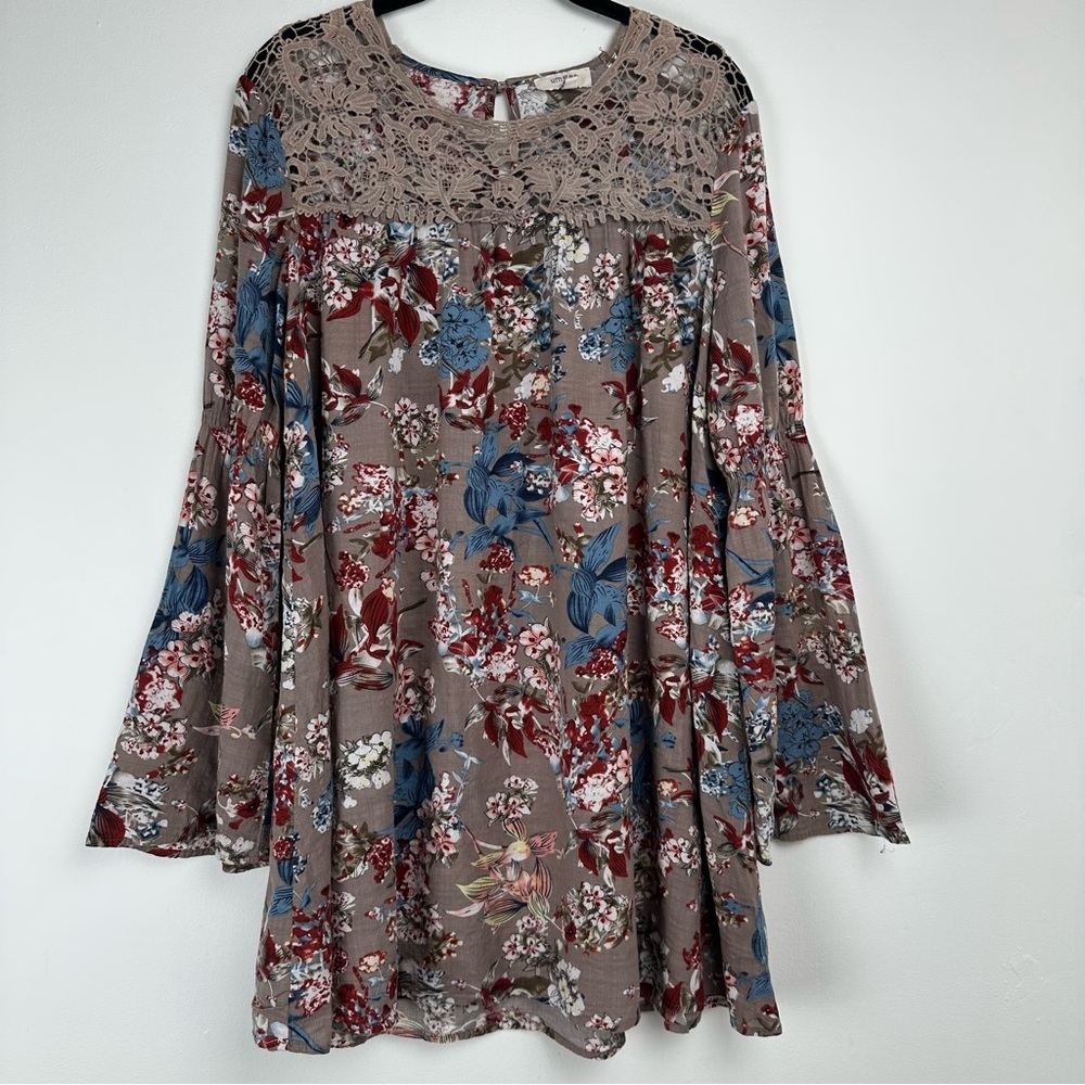 Umgee Miniβ Dress Size Small Floral Boho Western Crochet Bell Sleeve Hippie